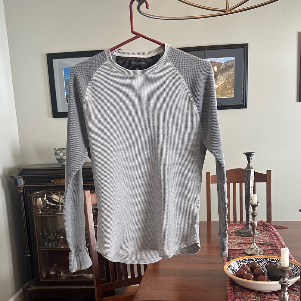 Banana Republic Men's Heather Gray Crewneck Top